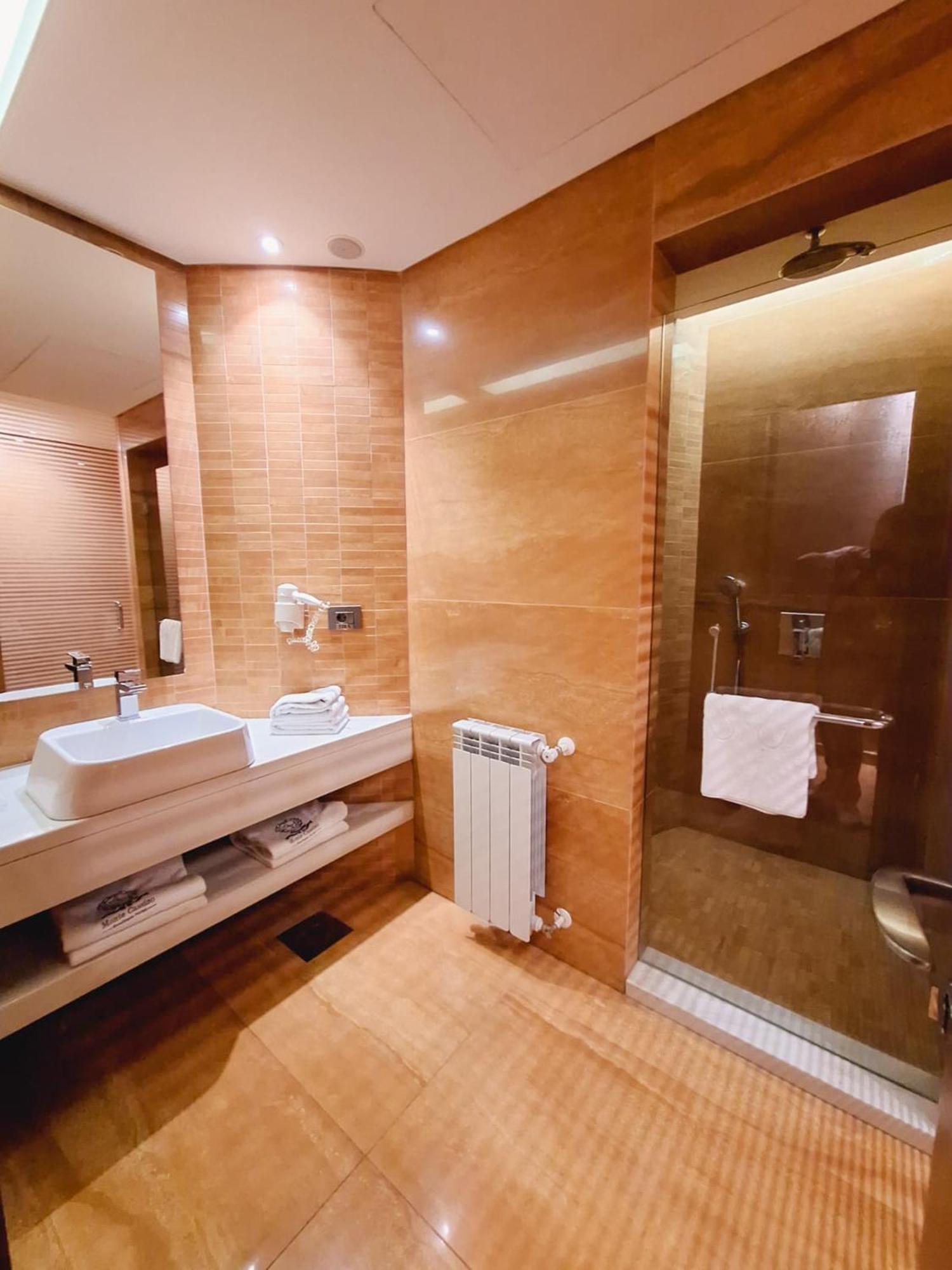 Monte Cassino Hotel Jounieh Exterior photo